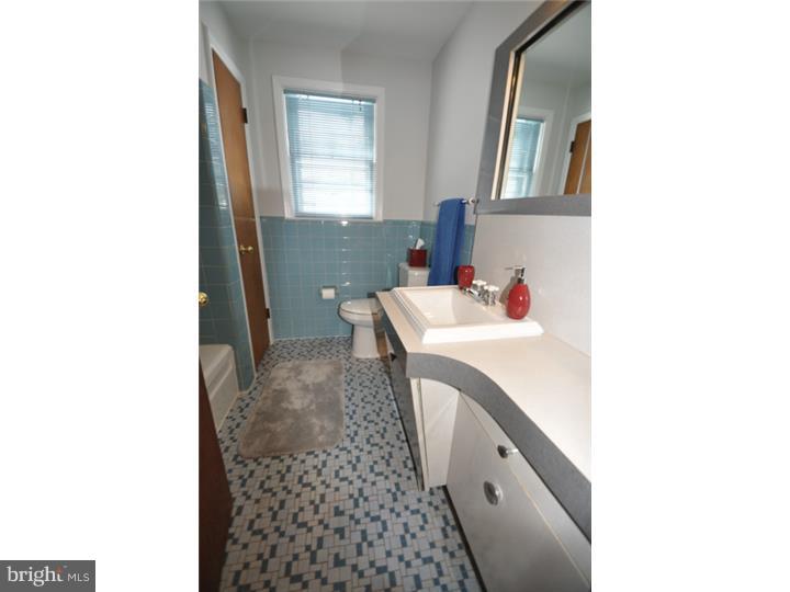 632 Bob White Road Wayne, PA 19087 - Photo 11 of 22 Bathroom