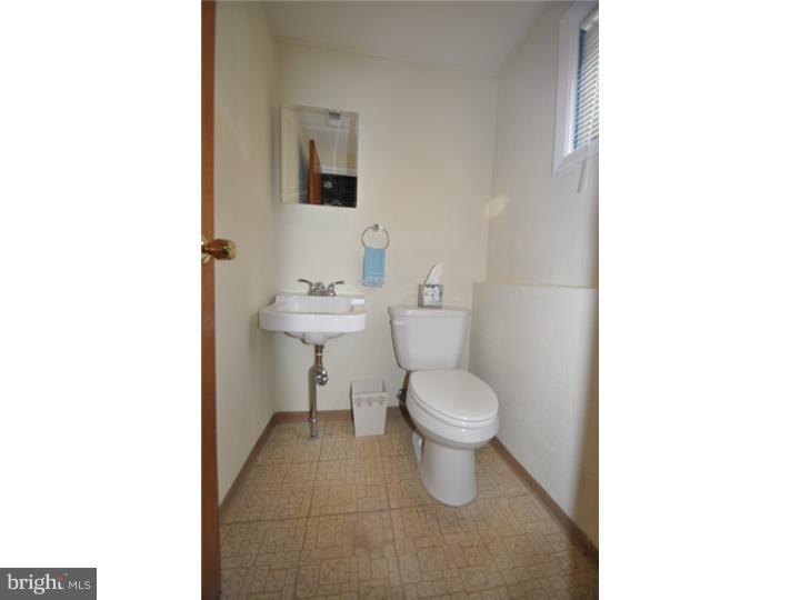632 Bob White Road Wayne, PA 19087 - Photo 21 of 22 Bathroom