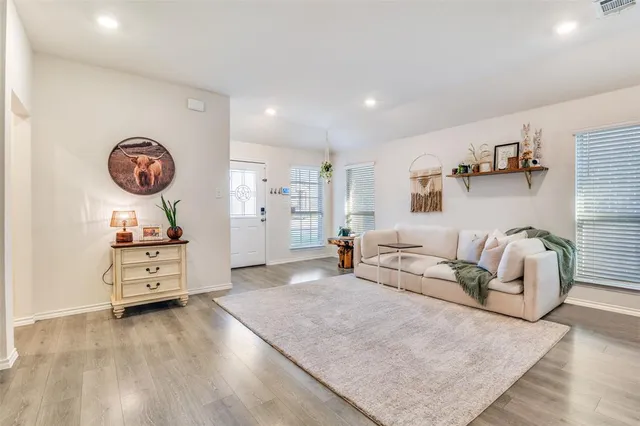 $272,225 | 1605 Ackerly Drive, Forney, TX 75126