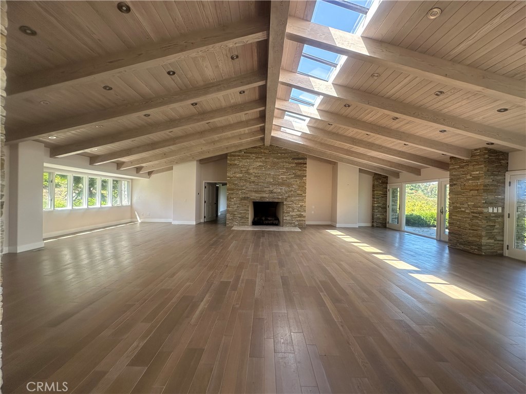 60 Crest Road East Palos Verdes Peninsula, CA 90274 - Photo 18 of 23 Master bedroom
