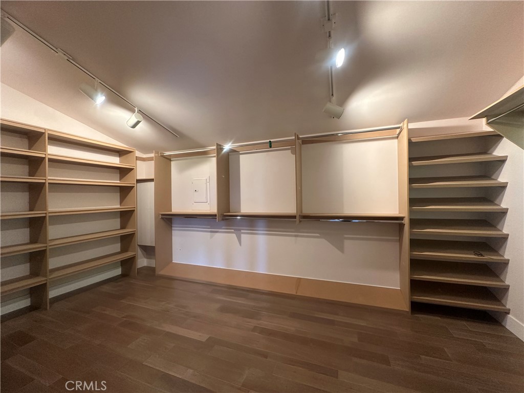 60 Crest Road East Palos Verdes Peninsula, CA 90274 - Photo 20 of 23 Master closet