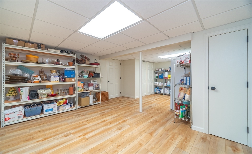 84 Greenwich Road East Longmeadow, MA 01028 - Photo 31 of 37