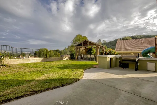 $999,999 | 28030 Kenton Lane, Saugus, CA 91350