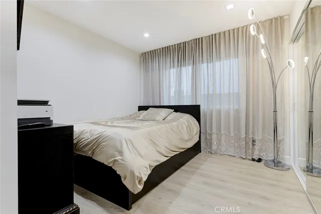 $999,999 | 28030 Kenton Lane, Saugus, CA 91350