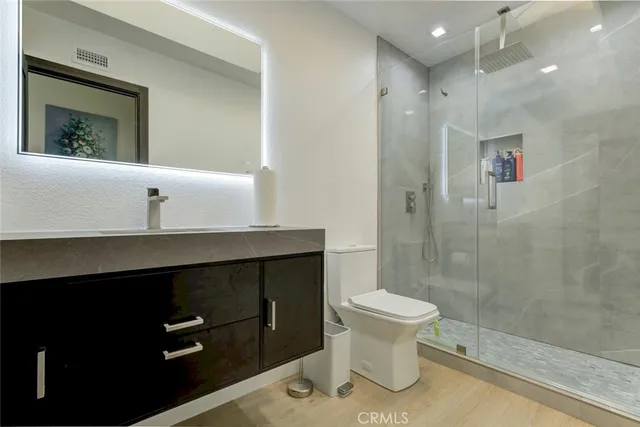 $999,999 | 28030 Kenton Lane, Saugus, CA 91350