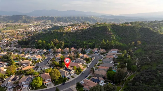 $999,999 | 28030 Kenton Lane, Saugus, CA 91350