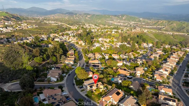 $999,999 | 28030 Kenton Lane, Saugus, CA 91350