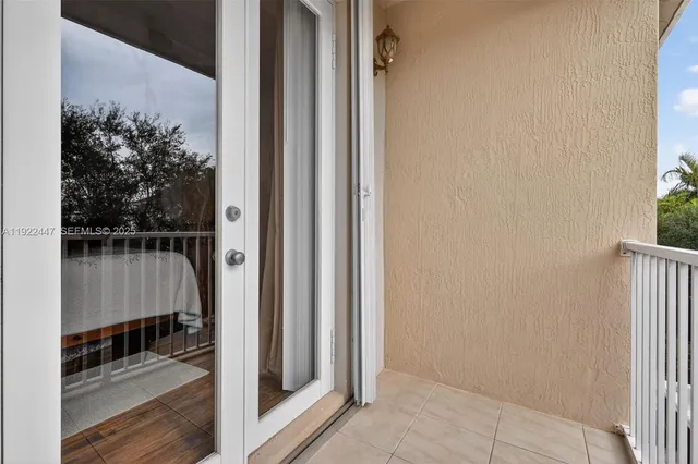 $995,000 | 15144 Southwest 20th Street, Miami, FL 33185