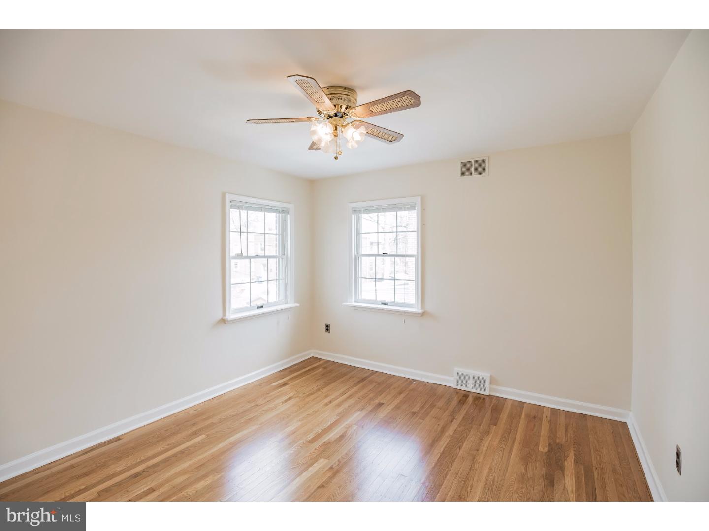 407 East Rodgers Street Ridley Park, PA 19078 - Photo 11 of 25 Bedroom 2