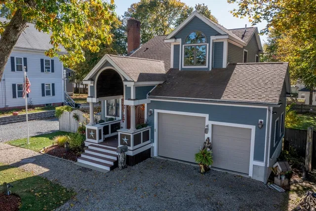 a view of house and outdoor space