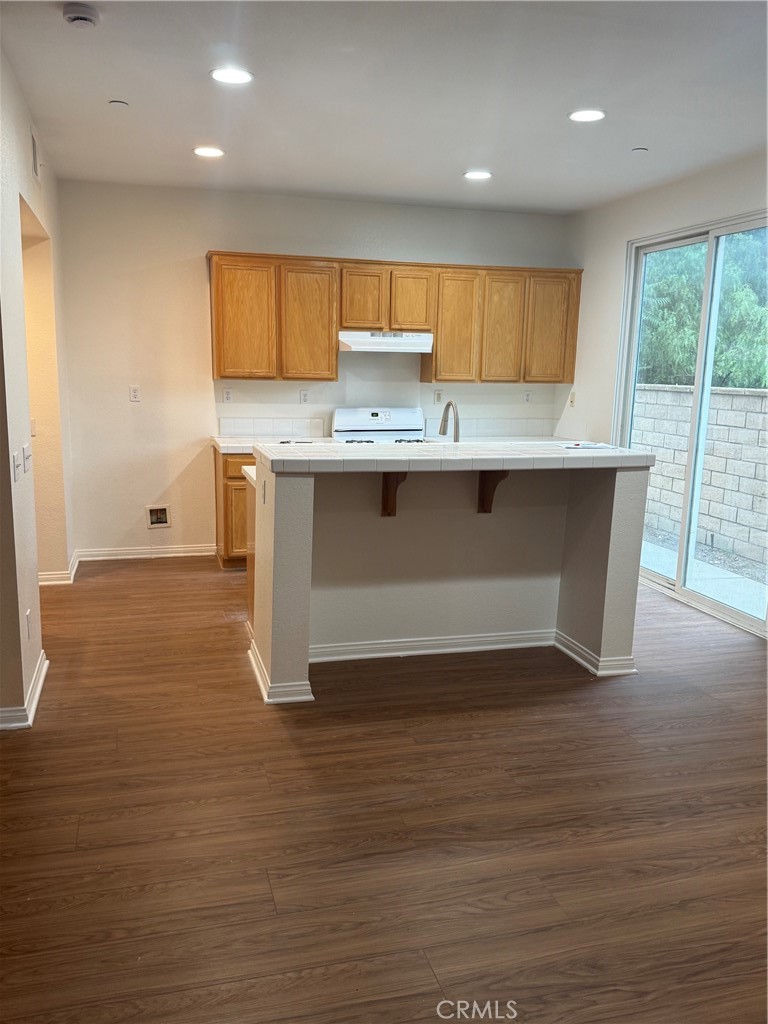 4420 Kristen Court Riverside, CA 92501 - Photo 9 of 39 CENTER ISLAND BREAKFAST BAR