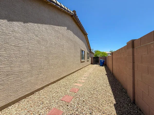 $1,995 | 11322 West Buchanan Street, Avondale, AZ 85323
