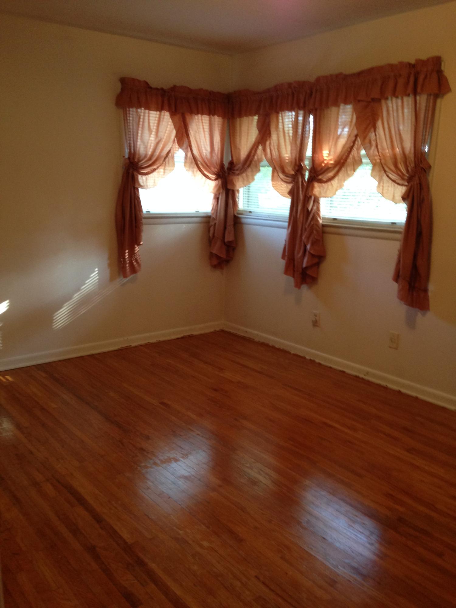 272 Sherwood Road Powell, TN 37849 - Photo 8 of 13 IMG_2572.JPG