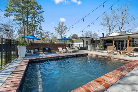 $950,000 | 8720 West Fairway Drive, Baton Rouge, LA 70809