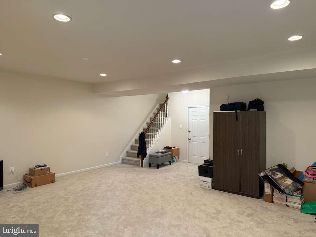 25210 Whippoorwill Terrace Chantilly, VA 20152 - Photo 15 of 33 a view of a room with gym equipment