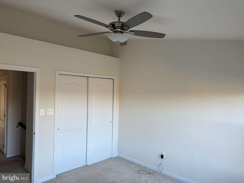 25210 Whippoorwill Terrace Chantilly, VA 20152 - Photo 30 of 33 a view of an empty room