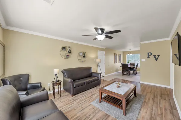 $750 | 125 Pine Street, Prairie View, TX 77445