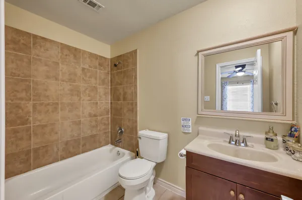 $750 | 125 Pine Street, Prairie View, TX 77445