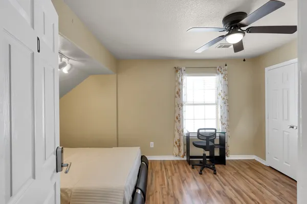 $750 | 125 Pine Street, Prairie View, TX 77445