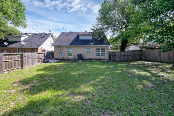 $750 | 125 Pine Street, Prairie View, TX 77445