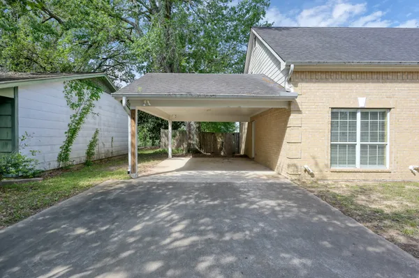 $750 | 125 Pine Street, Prairie View, TX 77445