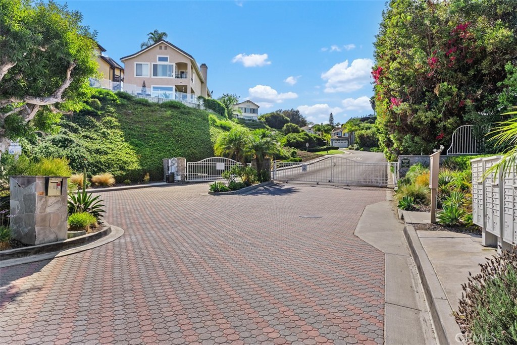 33722 Bridgehampton Drive Dana Point, CA 92629 - Photo 32 of 36