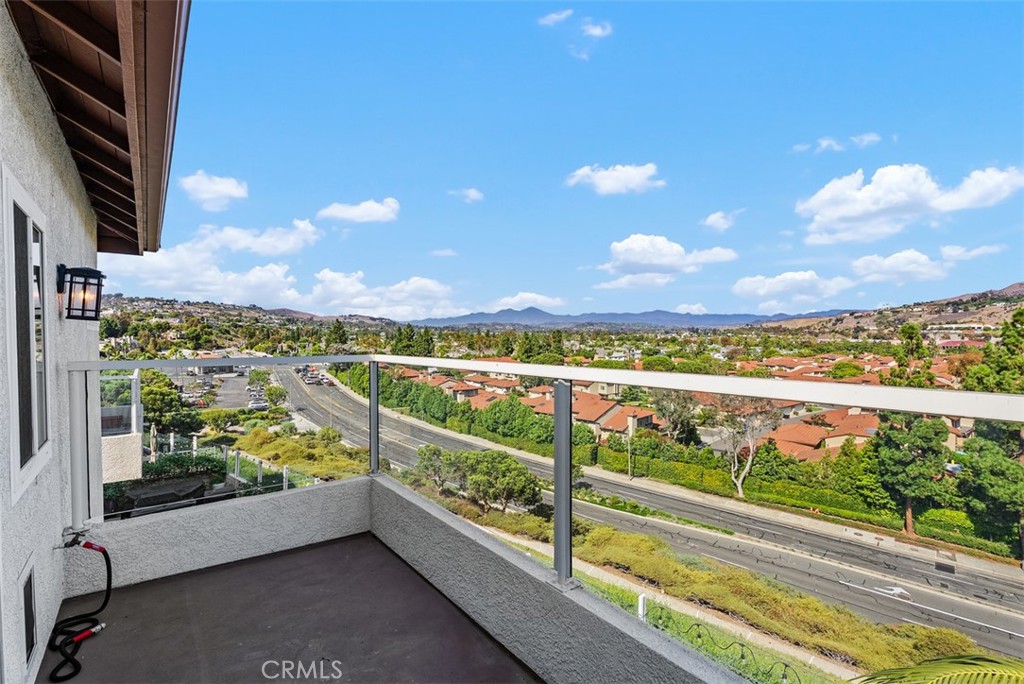 33722 Bridgehampton Drive Dana Point, CA 92629 - Photo 6 of 36