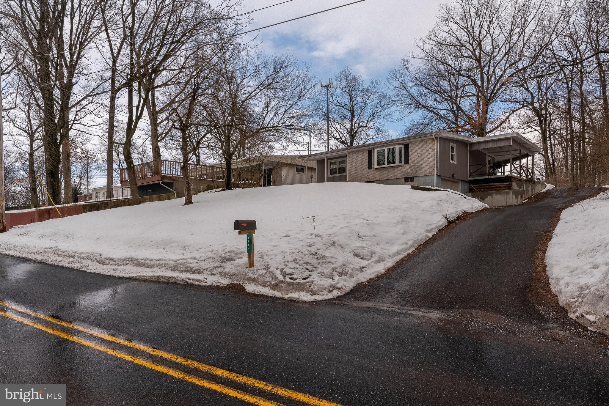 280 Horseshoe Trail Road Denver, PA 17517 - Photo 3 of 29 Gallery Image 3