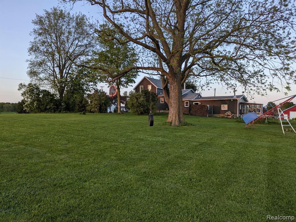 4550 Barnes Road North Branch, MI 48461 - Photo 33 of 38