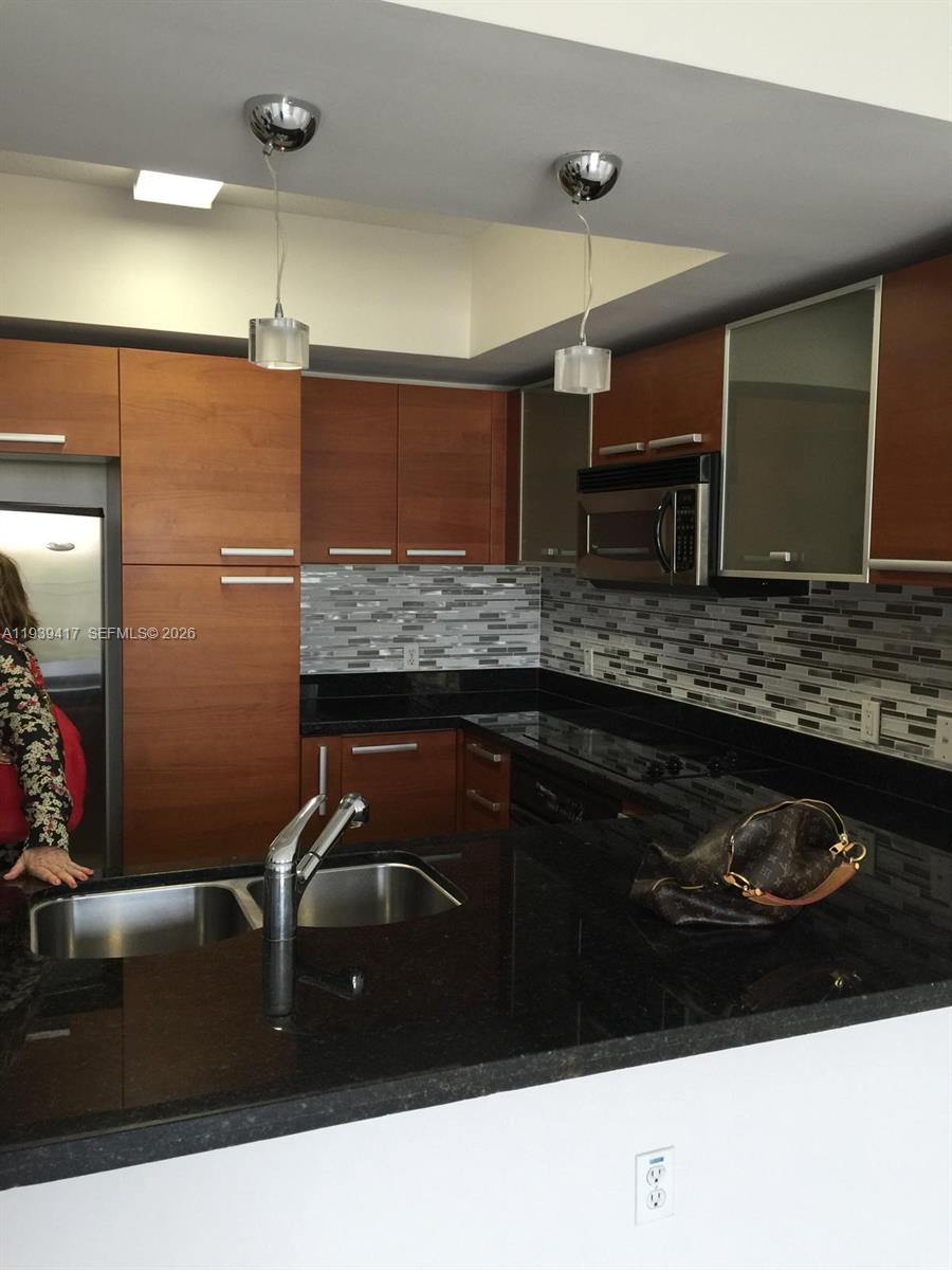 2030 Douglas Road, Unit 524 Coral Gables, FL 33134 - Photo 13 of 20