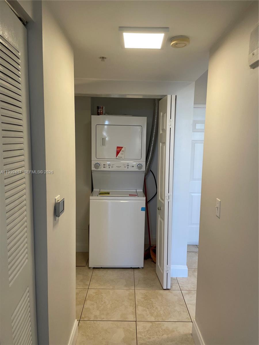 2030 Douglas Road, Unit 524 Coral Gables, FL 33134 - Photo 23 of 33