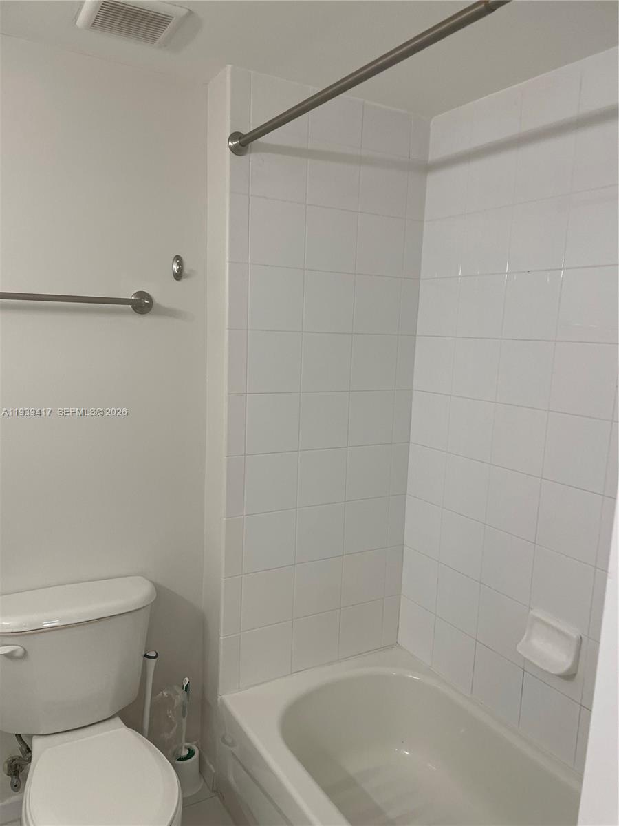 2030 Douglas Road, Unit 524 Coral Gables, FL 33134 - Photo 24 of 33