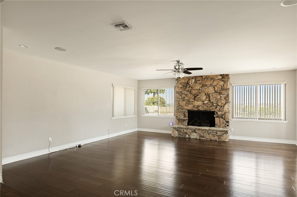 1285 Cahuilla Street Colton, CA 92324 - Photo 11 of 64 Family room