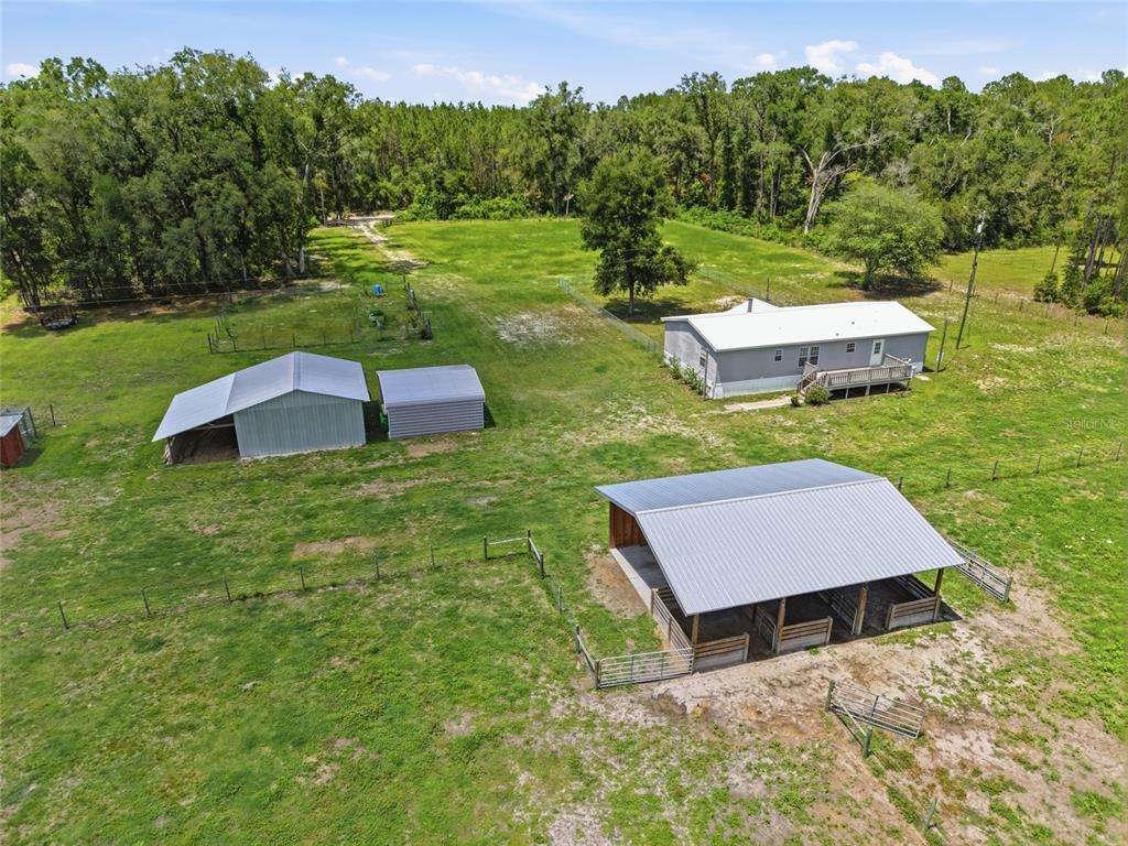 4889 Southwest 35th Trail Bell, FL 32619 - Photo 40 of 45