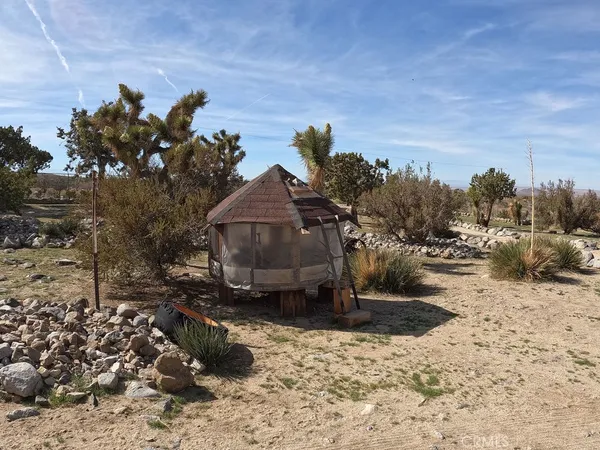 $495,000 | 30000 Buchannon Ranch Road, Llano, CA 93544