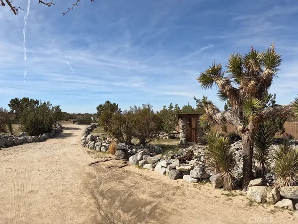 $495,000 | 30000 Buchannon Ranch Road, Llano, CA 93544