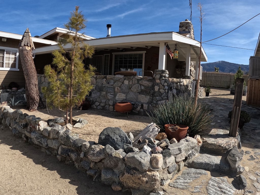 30000 Buchannon Ranch Road Llano, CA 93544 - Photo 2 of 67 a view of a garage