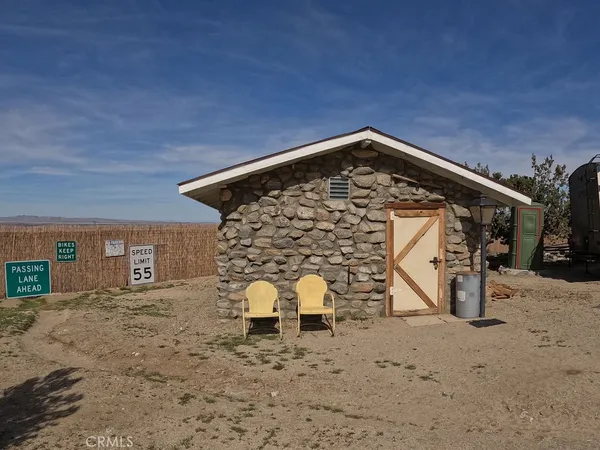$495,000 | 30000 Buchannon Ranch Road, Llano, CA 93544