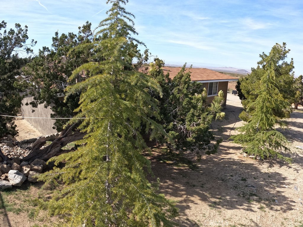 30000 Buchannon Ranch Road Llano, CA 93544 - Photo 29 of 67 a aerial view of a house