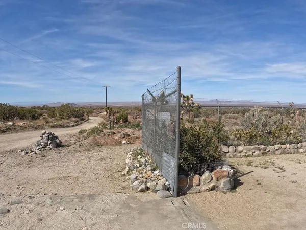 $495,000 | 30000 Buchannon Ranch Road, Llano, CA 93544