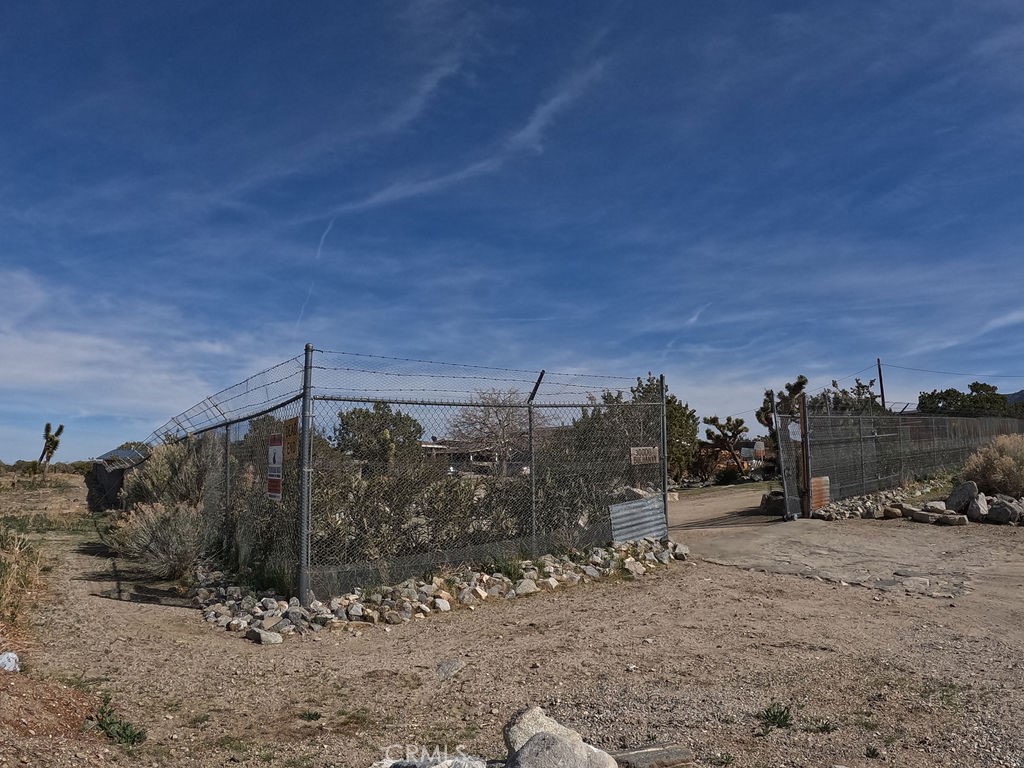30000 Buchannon Ranch Road Llano, CA 93544 - Photo 10 of 67 a view of a dry yard