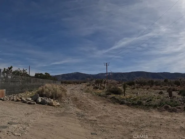 $495,000 | 30000 Buchannon Ranch Road, Llano, CA 93544