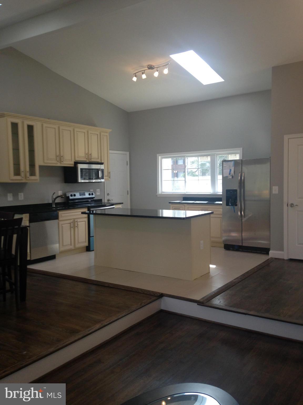14942 Wellwood Road Silver Spring, MD 20905 - Photo 2 of 11 Kitchen