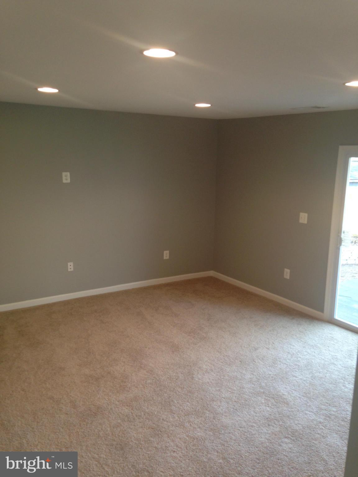 14942 Wellwood Road Silver Spring, MD 20905 - Photo 6 of 11 Interior (General)
