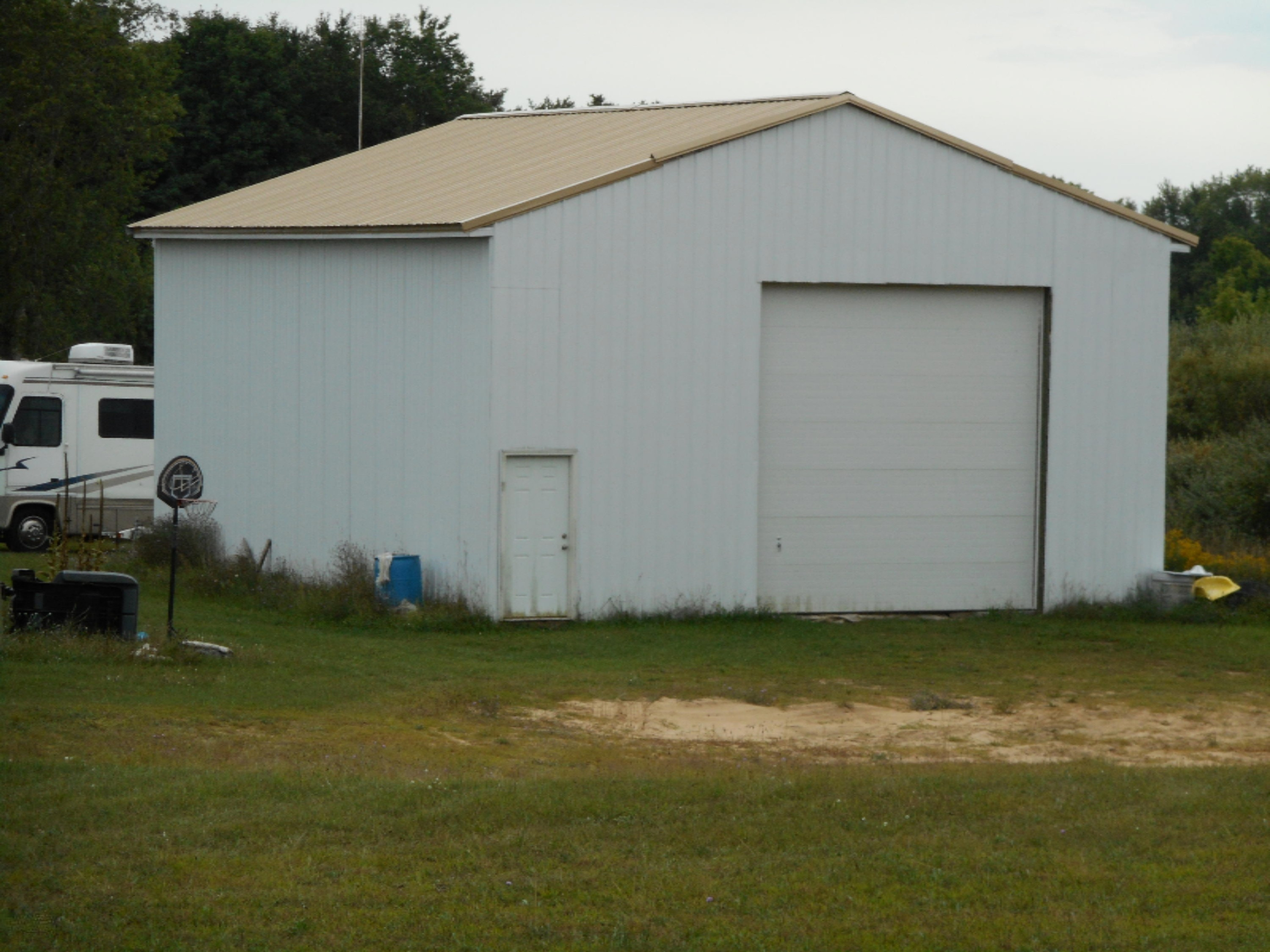 1287 East White Road Rothbury, MI 49452 - Photo 13 of 16 large barn