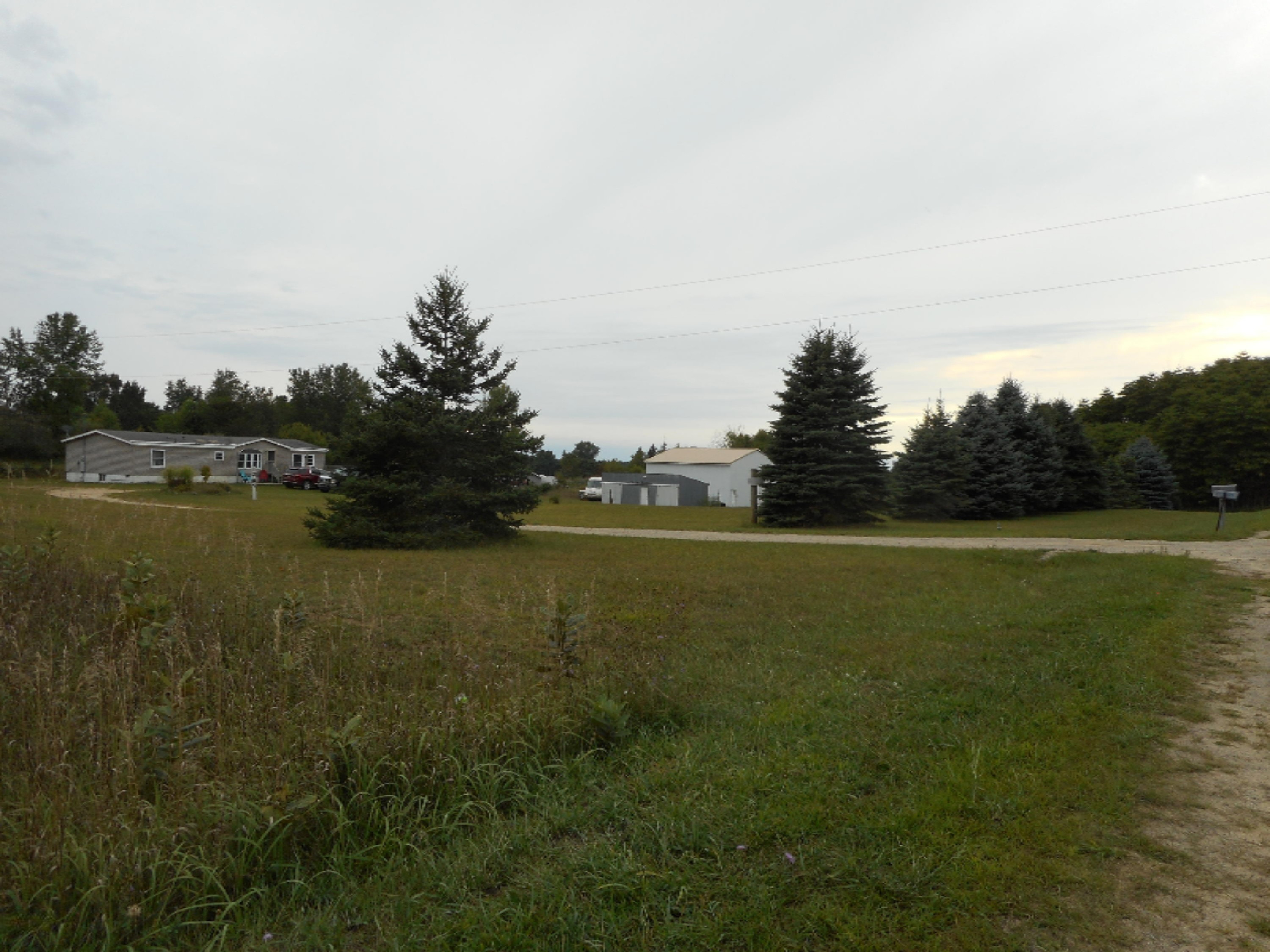 1287 East White Road Rothbury, MI 49452 - Photo 2 of 16 DSCN1276