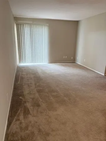 $1,000 | 1309 Carrollton Avenue, Unit 309, Metairie, LA 70005