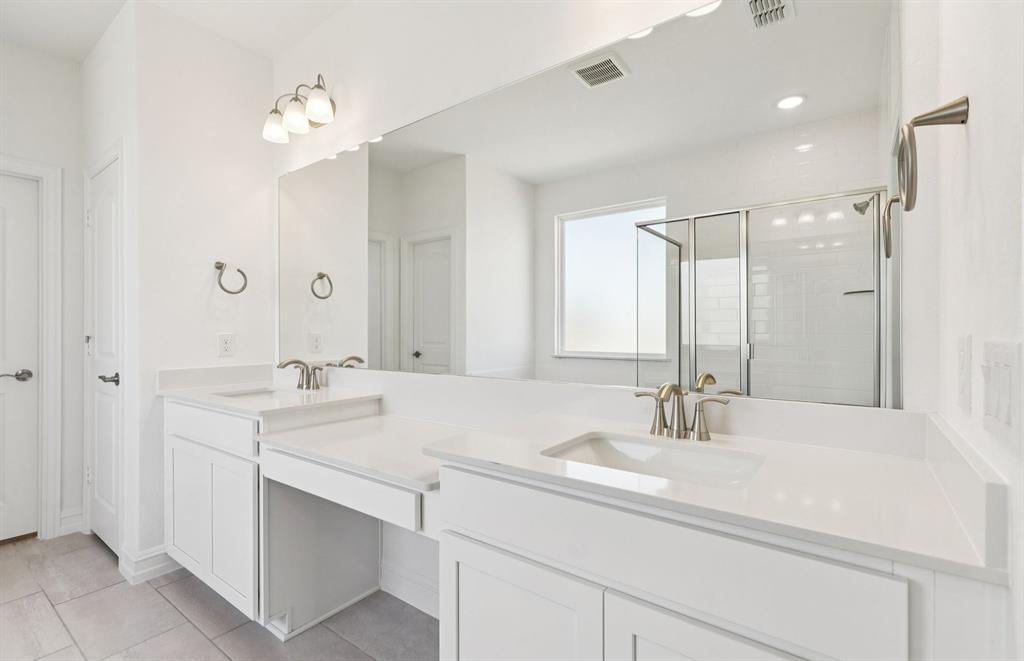 14550 Jemison Street Pilot Point, TX 76258 - Photo 10 of 23 Owner's private bathroom with double vanity