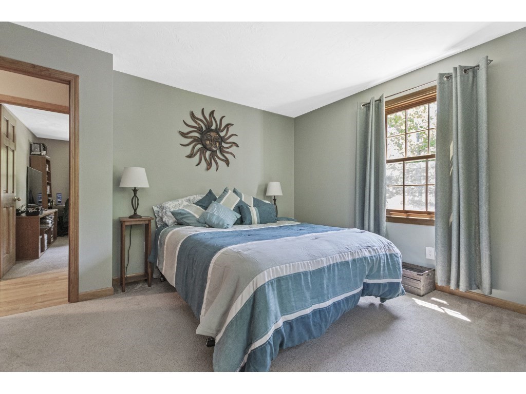 57 Lincoln Woods Road Waltham, MA 02451 - Photo 17 of 36