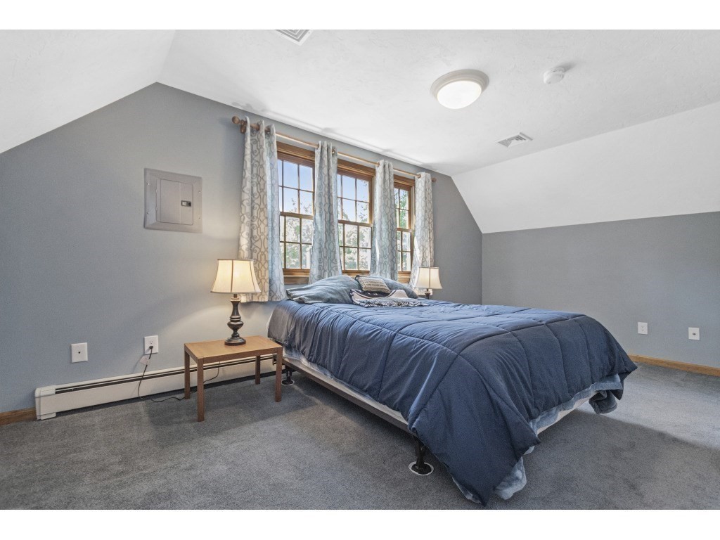 57 Lincoln Woods Road Waltham, MA 02451 - Photo 18 of 36